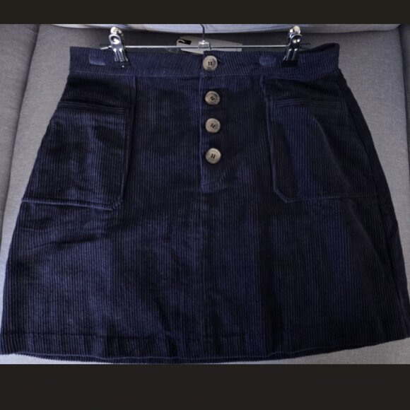 BLU PEPPER Corduroy Mini Skirt With Front Pockets - Picture 2 of 3